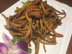 茶树菇烧牛肉-浦江餐饮•上海菜馆(五四路店)