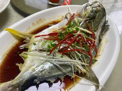 -三亚火车头万人海鲜广场