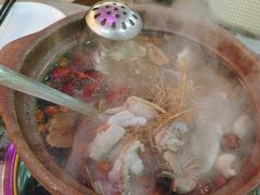 -东记炭炉·海鲜鸡煲(龙华店)