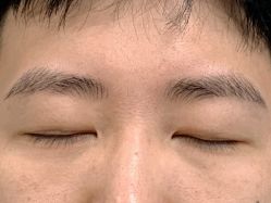 -一个差评成就的纹眉店
