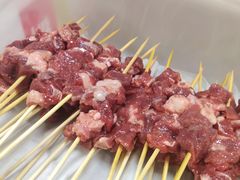 -哈尔滨小酒馆·鲜肉现穿自助烧烤(康新花园店)