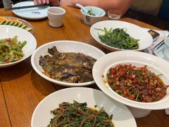 -黄泥岗·地道湖北菜(奥特莱斯店)