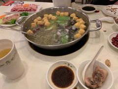 -一席地·本地鸡窝·杭帮鸡火锅(萧山银隆百货店)