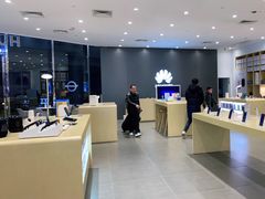 -华为授权体验店(中山公园来福士)