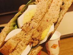 -星巴克(北京西站5号候车室)