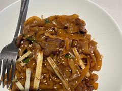 干炒牛河-汤城小厨•粤菜•靓汤(金宝街店)
