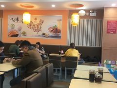 大堂-李先生牛肉面大王(东营友谊广场店)