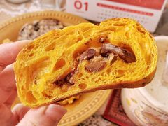 贝贝南瓜板栗洛代夫-PAOPAO Bakery&Café(港汇店)