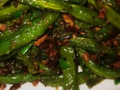 -渝信川菜 · 川味家常菜(财富购物中心店)