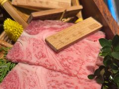 -山川小町·极番烧肉(新地假日广场店)
