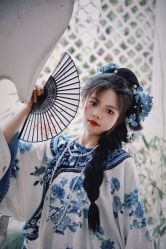 -一揽芳华汉服旗袍体验馆(拙政园店)