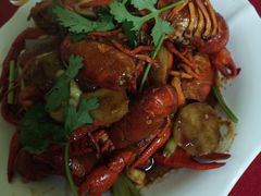 -呷呷好龙虾·湖南常德钵子菜·湘菜(公明天虹总店)