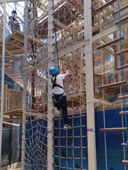 -PIPIKINGDOM皮皮王国欢乐号(欢乐海岸购物中心店)