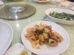 -鹏城人家海鲜酒家·23年老字号(较场尾店)