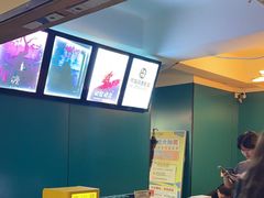 -荒岛实景沉浸密室(江汉路1店)