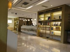 -杭州西湖湖滨银泰亚朵酒店