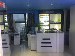 -提一眼镜·蔡司·依视路(小寨店)