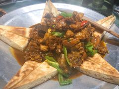 地锅山地鸡-俭朴菜(鲁磨路店)