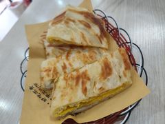 鸡蛋饼-石门侯·石门馄饨侯(革新北街店)