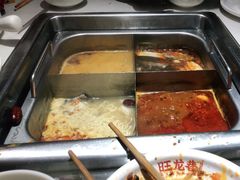 -旺龙巷重庆脆毛肚火锅·潜山扛把子店(潜山商业街店)
