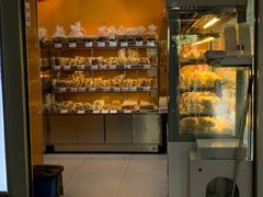 面包甜点陈列柜-凯司令西点房(虹桥路站店)