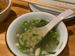 -毛辣果·贵州红酸汤牛肉火锅(西单店)
