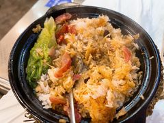 广式腊味煲仔饭-活潑鲜跳(湖滨商业街店)