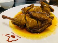 传统豉油皇乳鸽-文记壹心鸡(宝华路店)