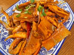 -泉儿头杂碎(杂碎师大店)