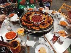 烤五花肉-毛小子西昌藿香火盆烧烤(学苑路店)