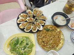 -覃记海鲜美食餐厅