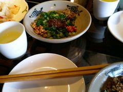 -张大胡子鱼头火锅酒楼(长益路店)
