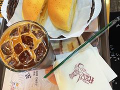 -劳顶笨咖啡(丽水宜家店)