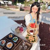 这家海景咖啡厅也太会了吧？围炉冰茶，冰冰凉好清爽