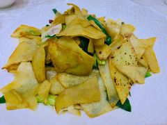 腊肉炕土豆-雅和生态渔庄·宜城锅巴饭(龙灵山公园店)