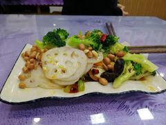 -秦君宝手擀菠菜面(金花路店)