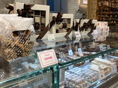 面包甜点陈列柜-VENCHI 闻绮(北京国贸商城店)