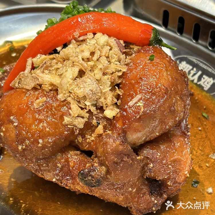 哇谁懂啊在广州两个猛男服务生陪我吃韩国烤鸡🥰