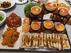 -连鹭海鲜·海肠捞饭·海胆饭(星海店)