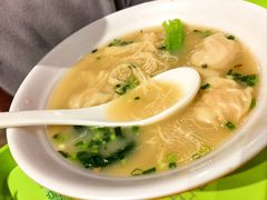 -斯普瑞斯奥特莱斯