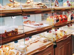面包甜点陈列柜-新侨三宝乐面包店(崇文门店)