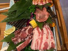 -明洞阿姨·韩式酱蟹烤肉·创意料理(三元桥店)