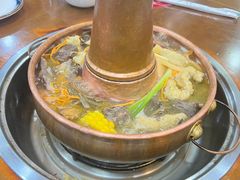 -岳记兴隆·青城腊排铜火锅(融创店)