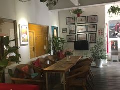 -拖板鞋咖啡旅行酒店(春熙路地铁站店)