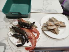 -金马门国际美食百汇(珞喻路店)