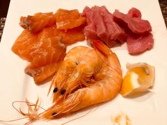 -上海宏泉丽笙酒店憩园咖啡厅