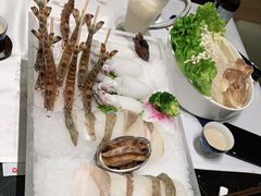 -红鼎豆捞·非遗鲍皇汤火锅(宝丰路店)