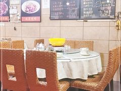 大堂-昱龙大盆牛蛙馆(三兴街总店)
