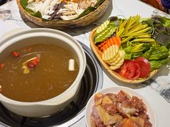 -原林野山菌火锅·炒菌(关上野生菌一条街店)