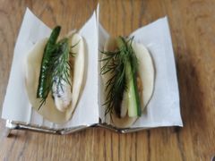 凤尾鱼酸黄瓜配饺子皮-BOR Eatery(安福路店)